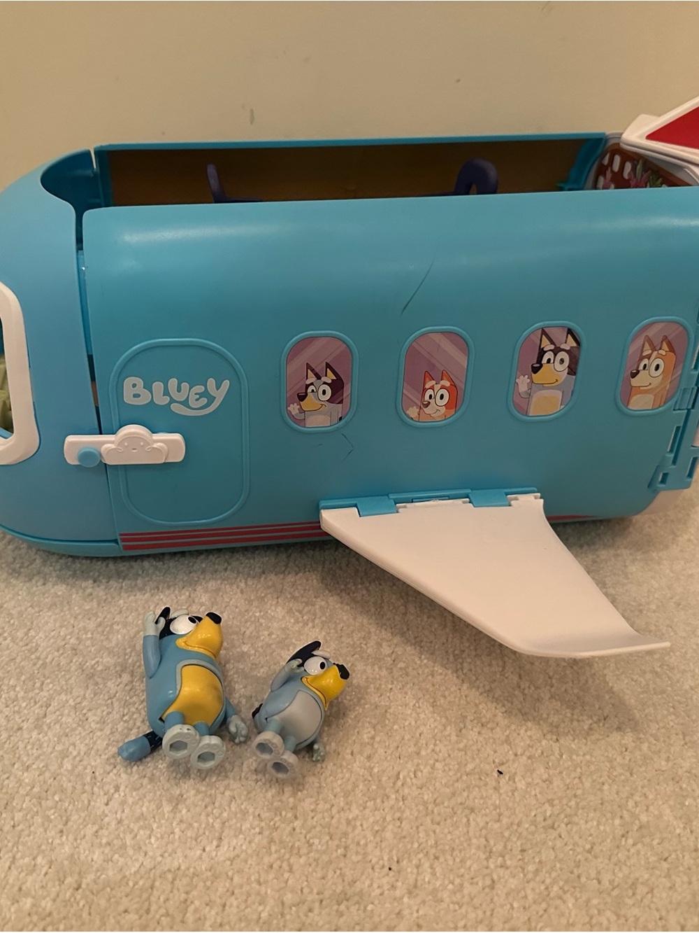 Bluey transforming plane set